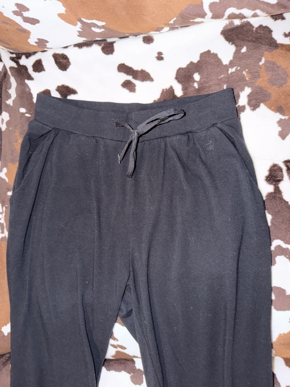 Cozy Earth Black Drawstring Jogger Pants Small - Picture 3 of 9
